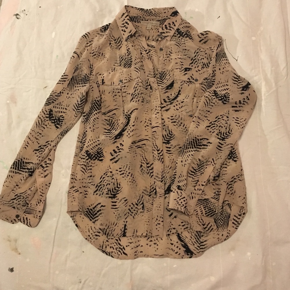 Banana Republic Silk button up - Picture 2 of 6